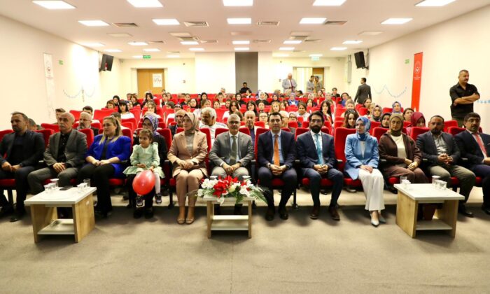 NİĞDE’DE AİLE YILI KAPSAMINDA PERSONEL ARASI BİLGİ YARIŞMASI DÜZENLENDİ