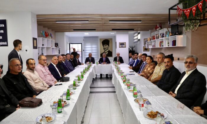 NİĞDE’DE YAPAY ZEKÂ UYGULAMALARIYLA TOPLUMSAL BİLİNÇLENME PROJESİ TANITILDI