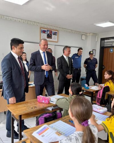 ALTUNHİSAR’DA 2025-2026 EĞİTİM ÖĞRETİM YILINA COŞKULU BAŞLANGIÇ