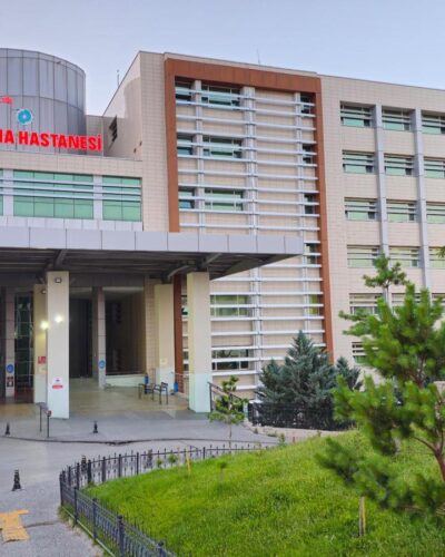 NİĞDE’DE İLK OMUZ BÖLGESİ TÜMÖR REZEKSİYON PROTEZİ AMELİYATI YAPILDI