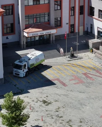 NİĞDE BELEDİYESİ’NDEN OKULLARA VE ÖĞRENCİLERE TAM DESTEK