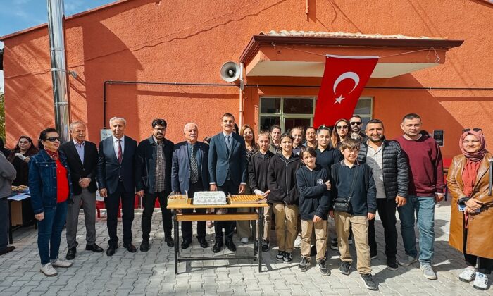 ULUKIŞLA’DA GAZZELİ ÇOCUKLAR YARARINA KERMES DÜZENLENDİ