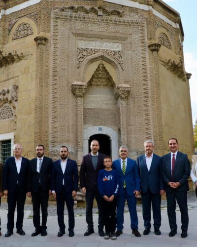VALİ ÇELİK: “TARİHÎ VE MANEVÎ MEKÂNLARIN KORUNMASI ORTAK SORUMLULUĞUMUZDUR”