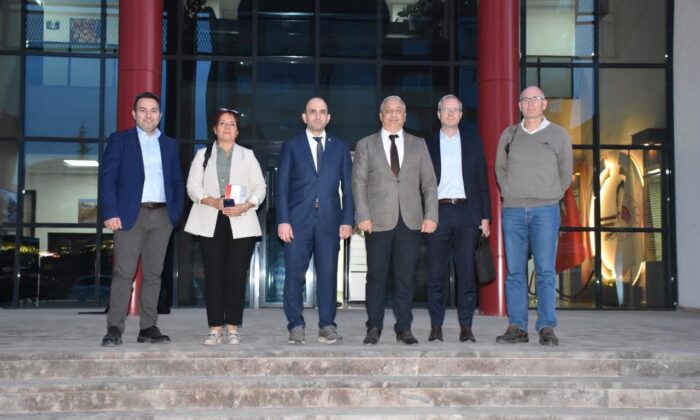 HOLLANDA HEYETİ NİĞDE PATATES ARAŞTIRMA ENSTİTÜSÜNÜ ZİYARET ETTİ