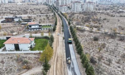 NİĞDE’DE 75. YIL CADDESİ’NDE ASFALT SERİMİ BAŞLADI