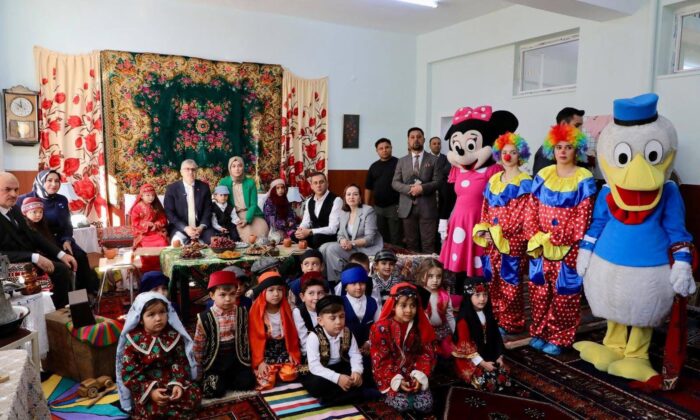 VALİ ÇELİK, MİNİK YÜREKLERİN SEVİNCİNE ORTAK OLDU