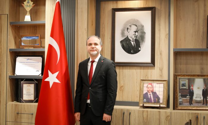 REKTÖR HASAN USLU’DAN 10 KASIM ATATÜRK’Ü ANMA GÜNÜ MESAJI
