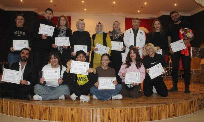 NİĞDE BELEDİYESİ’NDEN CEZAEVİNDE ANLAMLI TİYATRO ETKİNLİĞİ