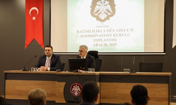 NİĞDE’DE BAĞIMLILIKLA MÜCADELE TOPLANTISI GERÇEKLEŞTİRİLDİ
