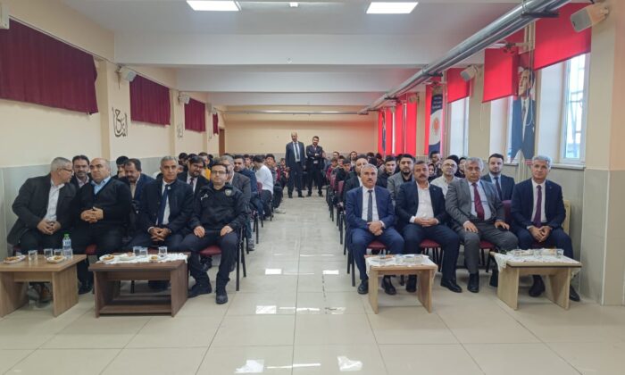 ÇİFTLİK’TE GENÇ SADÂ KUR’AN-I KERİM VE HAFIZLIK İL FİNALİ HEYECANI