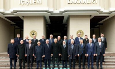 YENİ ATANAN VALİLER İÇİŞLERİ BAKANLIĞI’NDA BİR ARAYA GELDİ