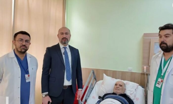 NİĞDE’DE PROSTAT KANSERİ AMELİYATINDA BİR İLK BAŞARIYLA GERÇEKLEŞTİRİLDİ