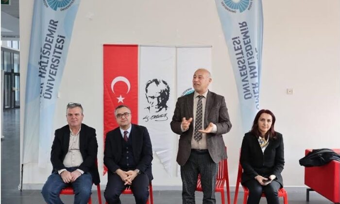 NİĞDE’DE TARIM BİLİMLERİ FAKÜLTESİ’NDE İÇ PAYDAŞ TOPLANTISI DÜZENLENDİ