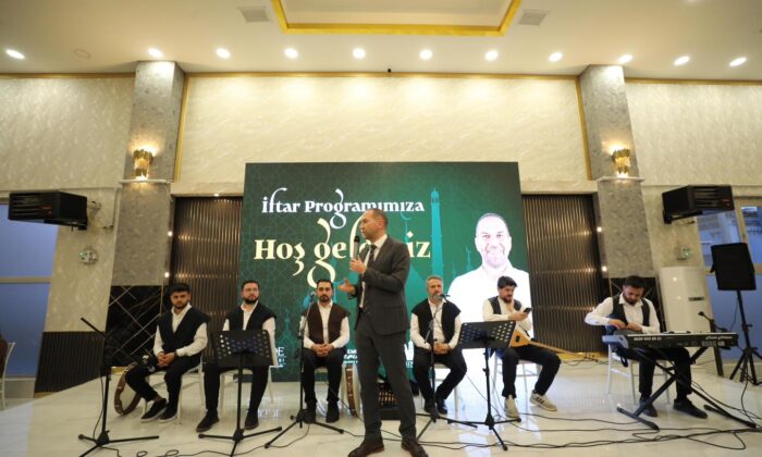 NİĞDE DE İLK MAHALLE İFTARI YAPILDI