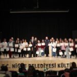 NİĞDE’DE MİNİK YETENEKLER SAHNE ALDI