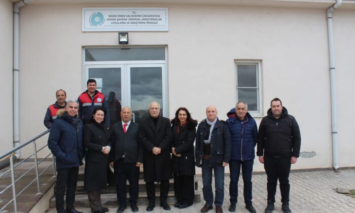AYHAN ŞAHENK VAKFI HEYETİ NÖHÜ TARIM FAKÜLTESİ’Nİ ZİYARET ETTİ