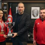 NİĞDE BELEDİYESİ MİLLİ KAYAKÇISI EBRU TUNCER’DEN ÇİFTE GURUR