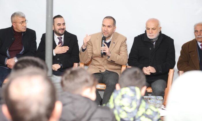 BAŞKAN ÖZDEMİR GÖNÜLLERİ FETHEDİYOR