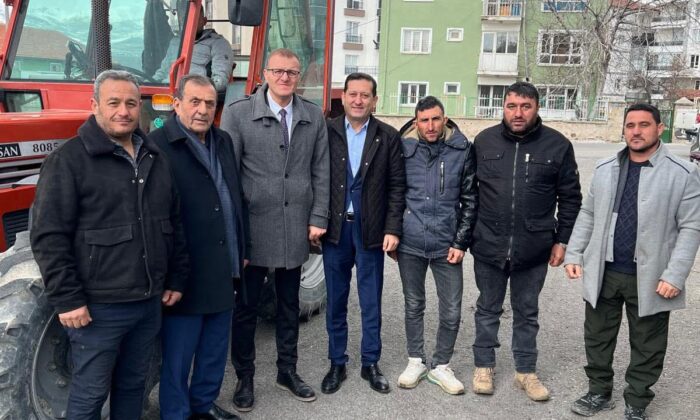 BOR PANCAR KOOPERATİFİNDEN ÇİFTÇİYE TEKNOLOJİ DESTEĞİ