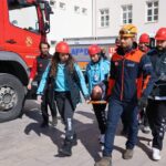 NİĞDE’DE DEPREM HAFTASINDA OKULLARDA AFET EĞİTİMİ VE TAHLİYE TATBİKATI