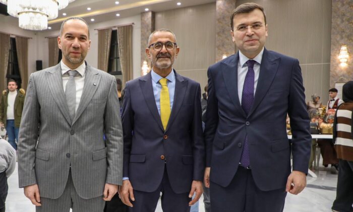 NİĞDE’DE YETİMLER İÇİN GÖNÜL SOFRASI KURULDU