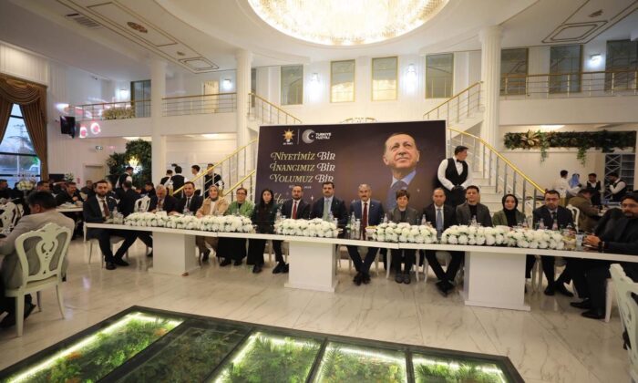 NİĞDE’DE AK PARTİ’DEN GÖRKEMLİ VEFA İFTARI