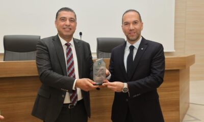 EMRAH ÖZDEMİR ÜNİVERSİTEDE ÖĞRENCİLERLE BULUŞTU