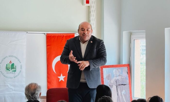 BAŞKAN UĞURLU’DAN ÖĞRENCİLERE TECRÜBE PAYLAŞIMI