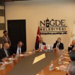 BAŞKAN ÖZDEMİR İSO HEYETİNE NİĞDENİN YATIRIM POTANSİYELİNİ ANLATTI