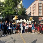 BOR FAHRİ KIRT ORTAOKULU’NDA MEZUNİYET COŞKUSU