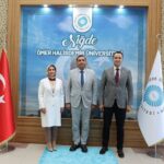 VALİ YARDIMCISI BÜYÜKKAYMAKCI VE İL MÜDÜRÜ ÖZBEK’TEN REKTÖR YARDIMCISI ÖZTÜRK’E HAYIRLI OLSUN ZİYARETİ
