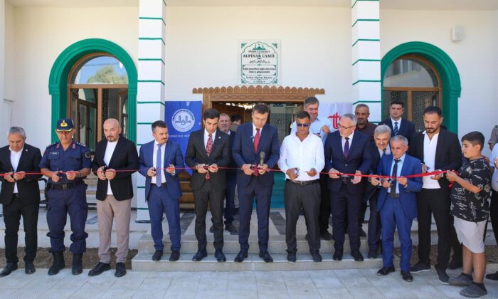 ULUKIŞLA’DA ÇAT MAHALLESİ ALPINAR CAMİİ İBADETE AÇILDI