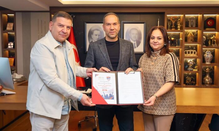 NİĞDE’DE KADINLARA VE ÇOCUKLARA ÜCRETSİZ MAÇ MÜJDESİ