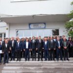 VALİ AKMEŞE, ÇAMARDI’DA MUHTARLARIN TALEPLERİNİ DİNLEDİ